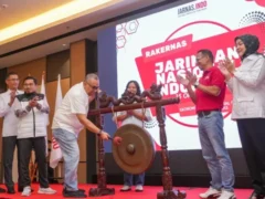 Wamenaker Minta JARNAS.INDO Aktif Awasi Kebijakan Pemerintah
